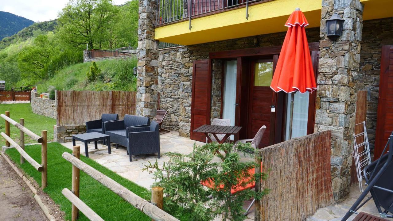 Apartaments Fontalba Queralbs Exteriör bild